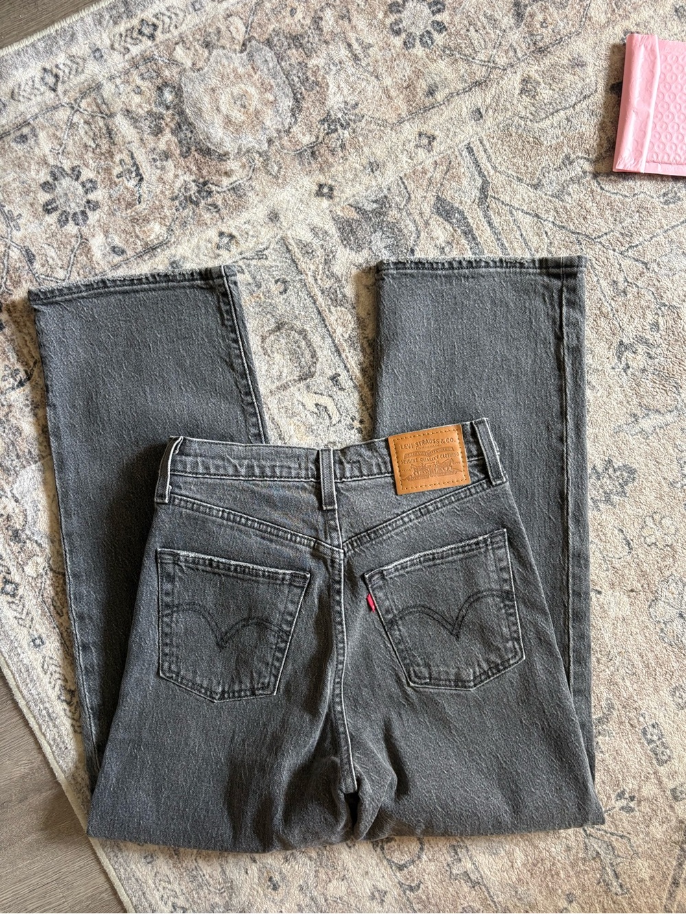Levi’s premium ribcage straight ankle jeans die 24 black gray wash buttonfly